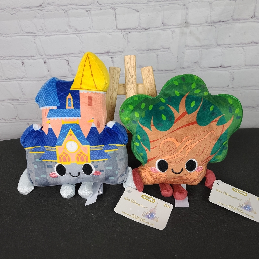 Walt Disney World 50th Anniversary  Plush. Magic Kingdom Castle & Tree O…